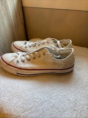 Converse Low-Top Canvas Sneakers in Off-White with Red Stripe